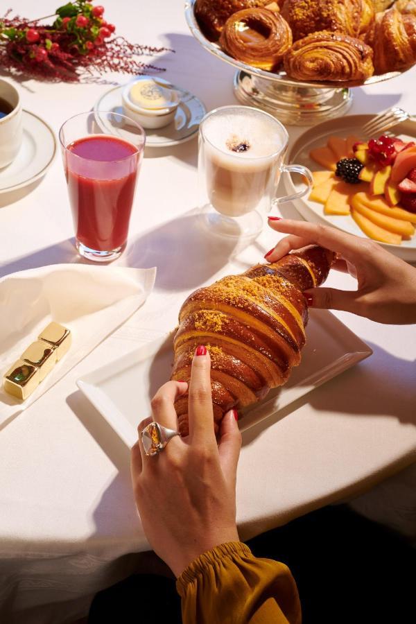 Plaza Athenee - Dorchester Collection Parijs
