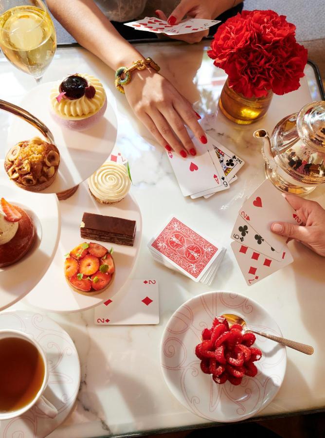 Plaza Athenee - Dorchester Collection 5* Parijs