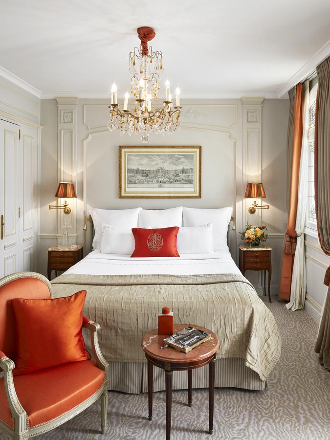 Hotel Plaza Athenee - Dorchester Collection Parijs