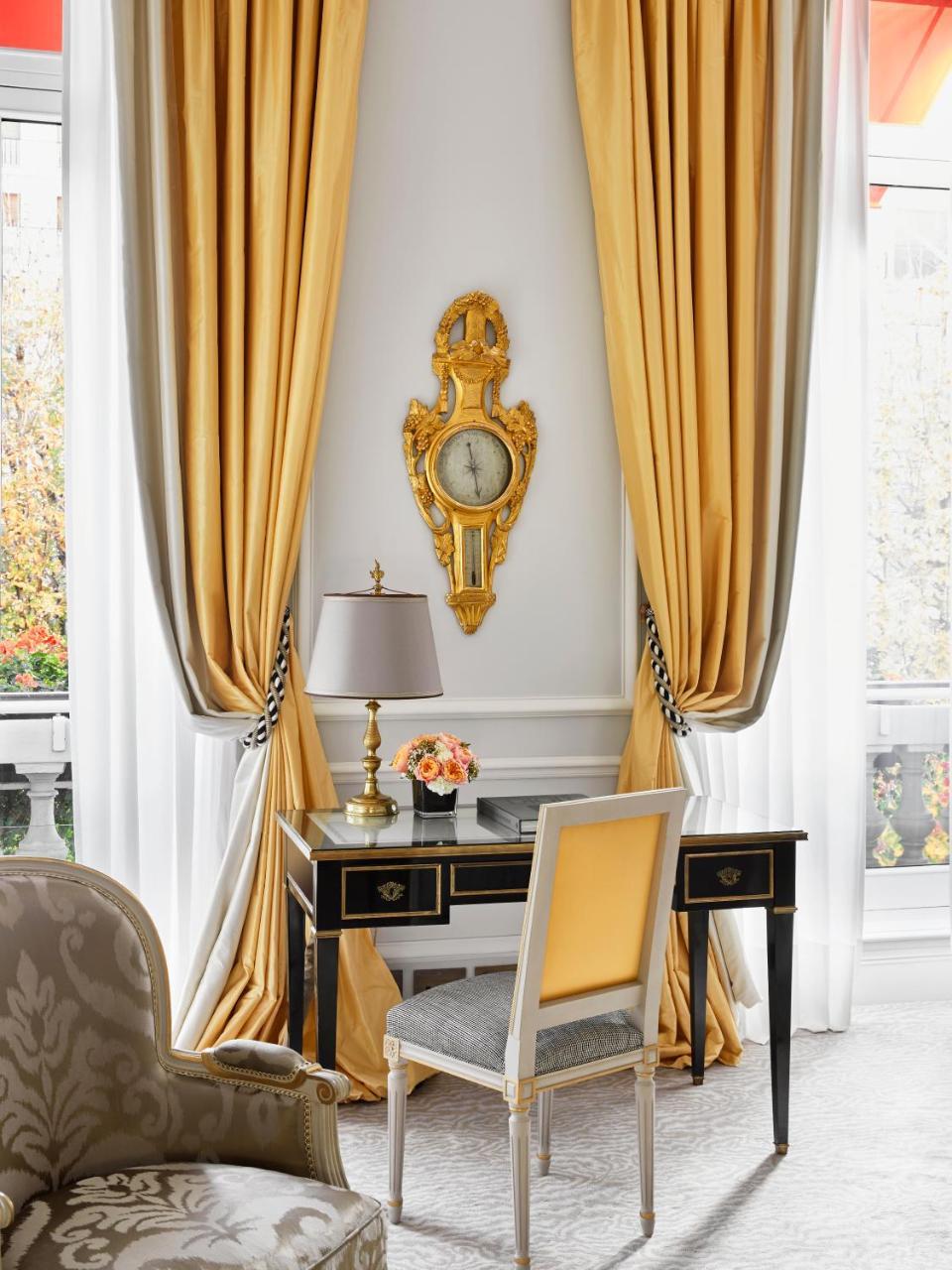 Plaza Athenee - Dorchester Collection 5* Parijs