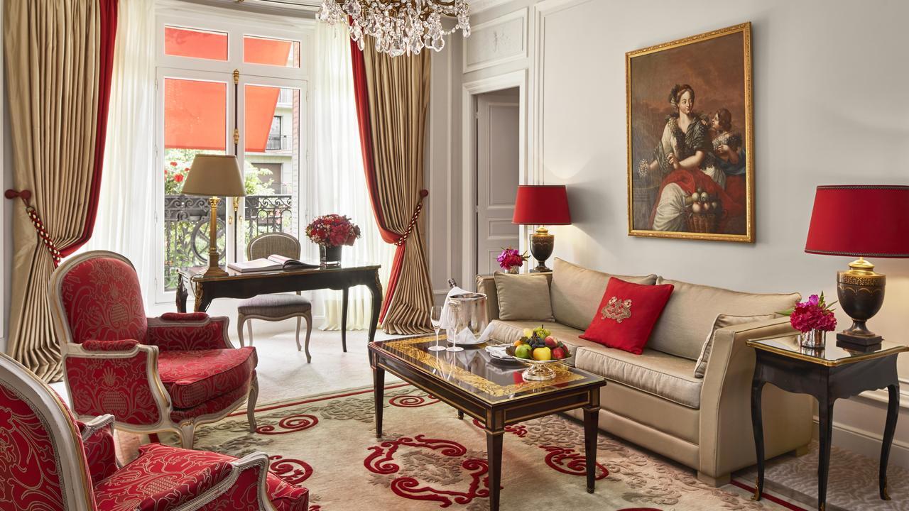 Hotel Plaza Athenee - Dorchester Collection Parijs